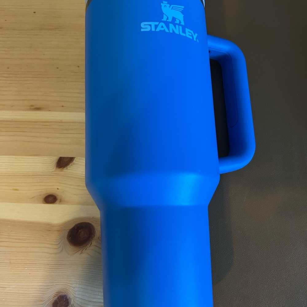 The Quencher H2.0 Flowstate Tumbler 40 OZ No straw - Picture 6 of 8